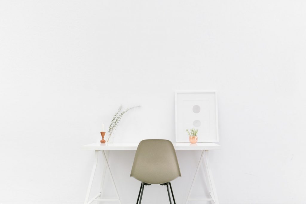 Bureau blanc
