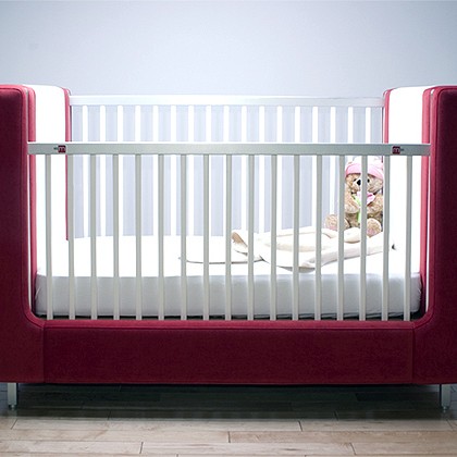 Choisir un lit bébé à barreaux